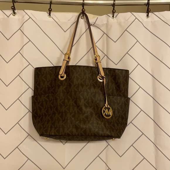 Michael Kors Handbags - Michael kors tote